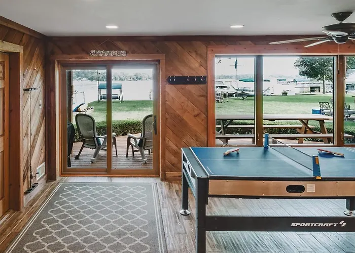 Ferienhaus Long Extended Furnished Waterfront *